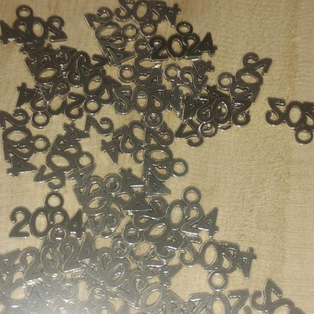 Silver Tone 2024 Craft Charms - Picture 3 of 3